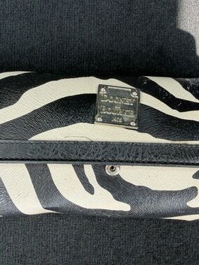 Dooney in Bourke Wallet